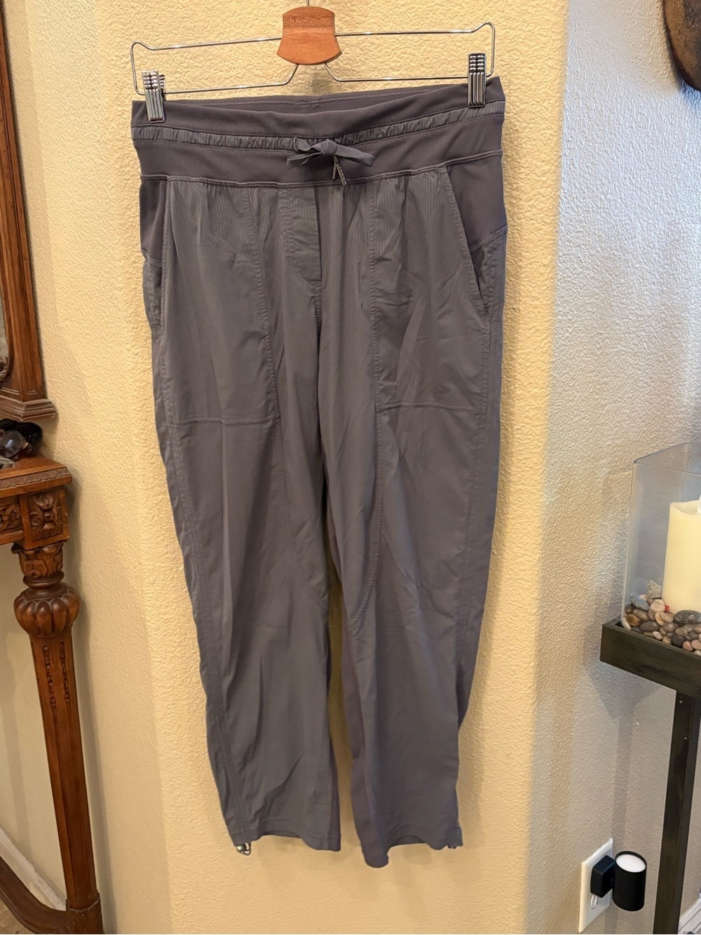 LULULEMON Women Grey Dance Studio Drawstring Cropped Pants Size 6